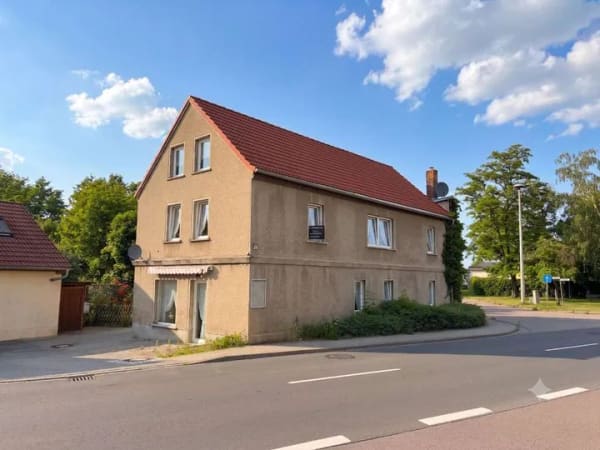 Immobilie in Kabelsketal - Viel Platz, viele Möglichkeiten – für Käufer mit Ideen statt Gartenwunsch - Bild 0