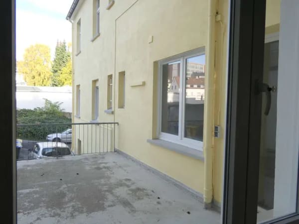 Immobilie in Solingen - 4-Familienhaus mit Großraumgarage und Pkw-Stellplätzen in der Solinger City - Bild 1