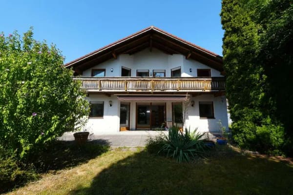 Immobilie in Kirchdorf am Inn - großes Einfamilienhaus mit Einliegerwohnung mit großem Grundstück in schöner Siedlungslage - 826 - Bild 0
