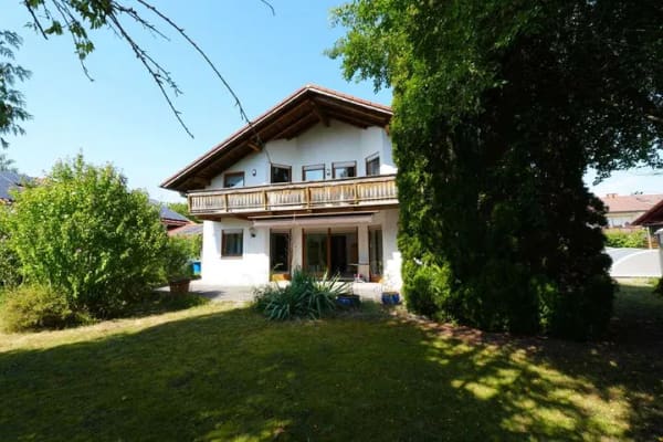 Immobilie in Kirchdorf am Inn - großes Einfamilienhaus mit Einliegerwohnung mit großem Grundstück in schöner Siedlungslage - 826 - Bild 1