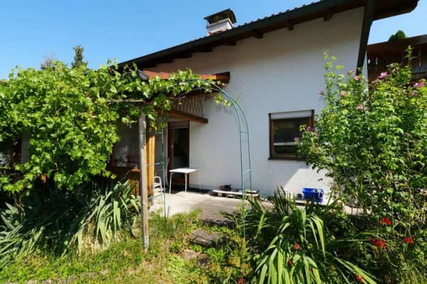 Immobilie in Kirchdorf am Inn - großes Einfamilienhaus mit Einliegerwohnung mit großem Grundstück in schöner Siedlungslage - 826 - Bild 2