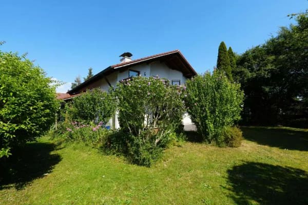 Immobilie in Kirchdorf am Inn - großes Einfamilienhaus mit Einliegerwohnung mit großem Grundstück in schöner Siedlungslage - 826 - Bild 3