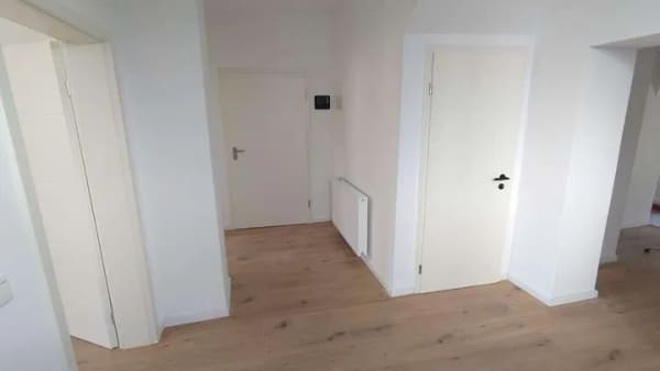 Immobilie in Bellheim - Kernssanierte Erdgeschosswohnung zu verkaufen - Bild 0