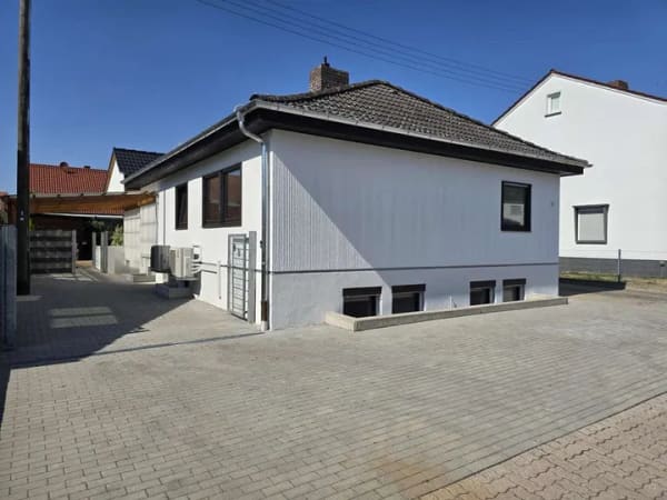 Immobilie in Lustadt - Einfamilienhaus mit kernsanierter Einliegerwohnung, Pool und Garage in Lustadt - Bild 3