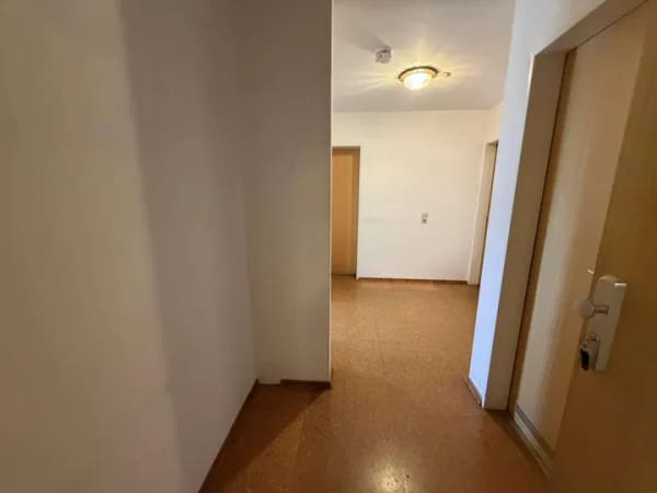 Immobilie in Schwieberdingen - Helle großzügige 3-Zimmer-Wohnung mit Weitblick im 4. OG - Bild 2