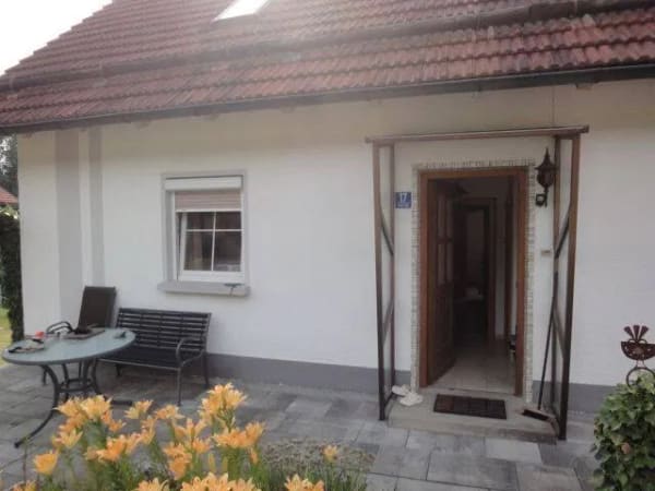 Immobilie in Waldkirchen - Großzügiges Zweifamilienhaus mit traumhaftem Garten bis zum Osterbach – Wohnen im Grünen bei Waldkirchen - Bild 0