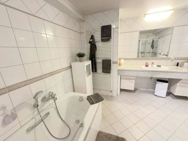 Immobilie in Mandern - Mehrgenerationenhaus oder Kapitalanlage - Dreiparteienhaus mit traumhaftem Garten - Bild 4