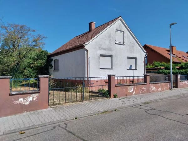 Immobilie in Biblis - Einfamilienhaus - Umbau - Neubau - Abriss auf einem Grundstück von 1171 m² - Bild 0