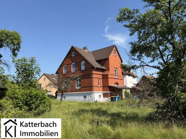 Immobilie in Herzberg am Harz - Freistehendes Zweifamilienhaus mit neuer Heizungsanlage auf großem Grundstück in Herzberg am Harz - Bild 0