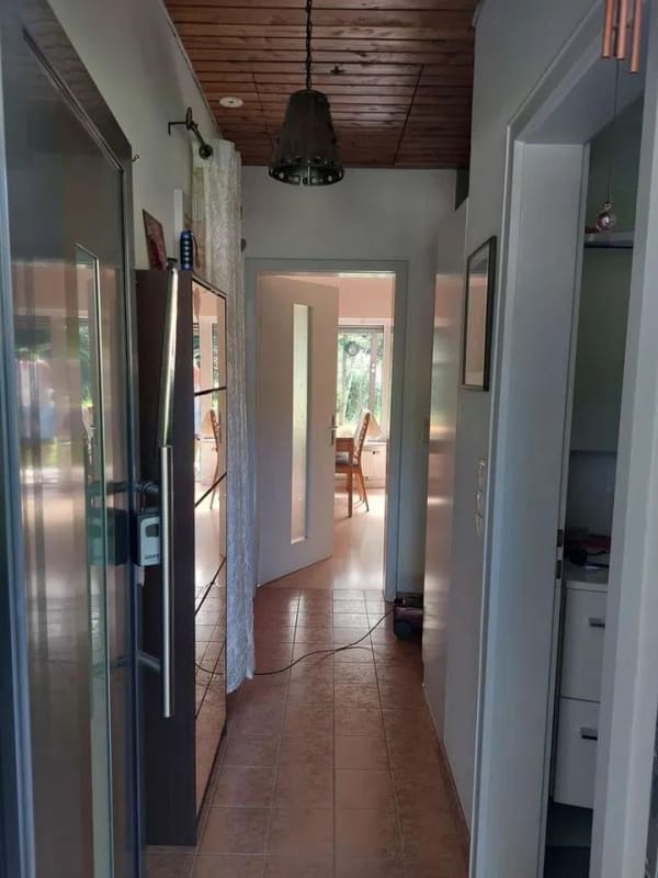 Immobilie in Biberbach - Abkühlung im Grünen: Traumhaftes Waldgrundstück & Wohlfühloase (Wochenendhaus/Freizeitgrundstück) - Bild 1