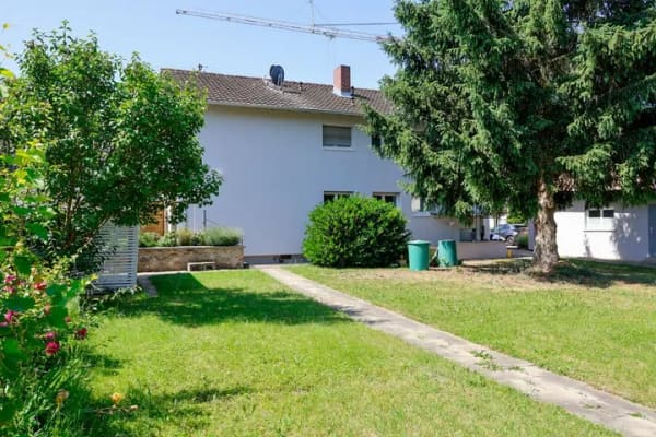 Immobilie in Eschbach - Für Generationen! Energetisch modernisiertes 2-Familienhaus auf 1.048 m² Grundstuck in Eschbach - Bild 1