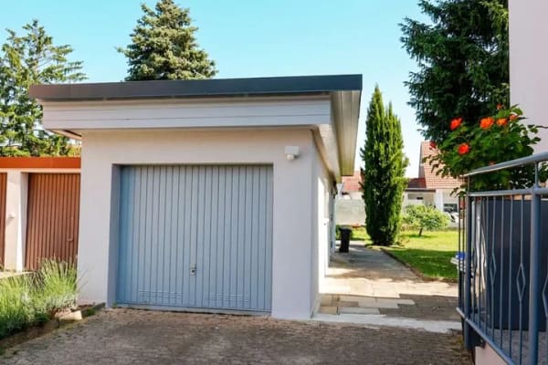Immobilie in Eschbach - Für Generationen! Energetisch modernisiertes 2-Familienhaus auf 1.048 m² Grundstuck in Eschbach - Bild 3