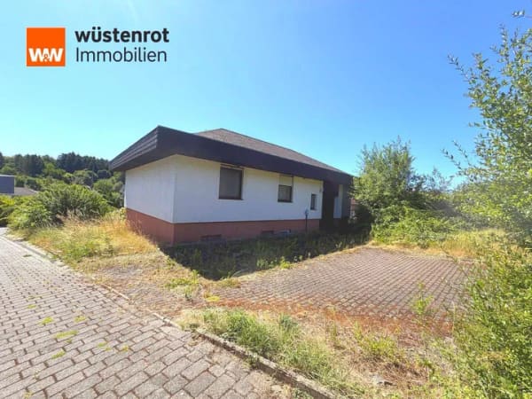 Immobilie in Üdersdorf - Ruhiges Einfamilienhaus mit großem Grundstück und Kamin in Üdersdorf bei Daun - Bild 1