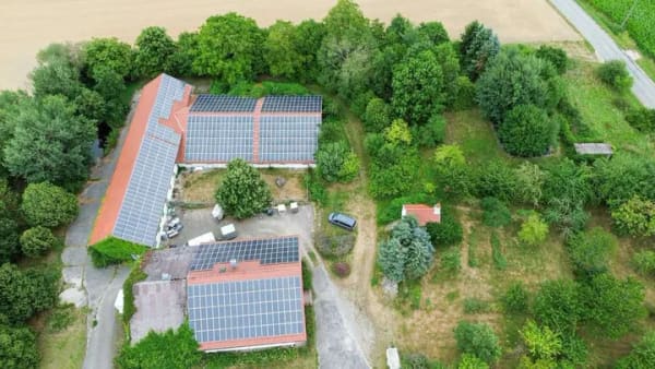 Immobilie in Erlbach - Ein Anwesen voller Möglichkeiten – ehemaliger Vierseithof in Alleinlage mit 9.293 m² Grundstück - Bild 2