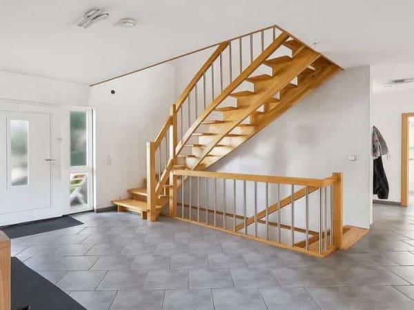 Immobilie in Uehlfeld - Modern, effizient, nahezu autark - Einfamilienhaus mit PV &amp; Wärmepumpe in ruhiger Lage - Bild 1