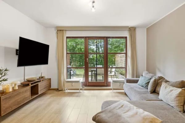 Immobilie in Gilching - Gemütliche 2-Zimmer-Gartenwohnung mit Tiefgaragenstellplatz und guter Verkehrsanbindung - Bild 0