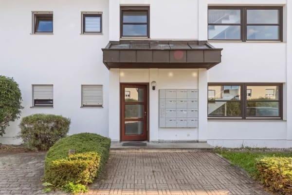 Immobilie in Gilching - Gemütliche 2-Zimmer-Gartenwohnung mit Tiefgaragenstellplatz und guter Verkehrsanbindung - Bild 3