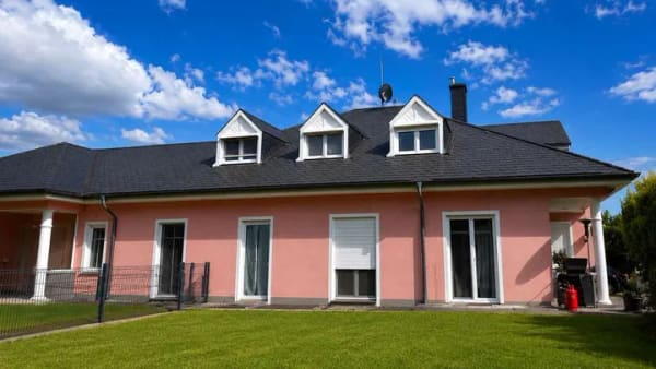 Immobilie in Thomm - Exklusives Einfamilienhaus mit Pool auf 2.002 m² Grundstück nahe Trier - Bild 2