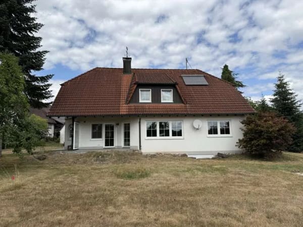 Immobilie in Rosenberg - Einfamilienhaus mit weiterer Ausbaumöglichkeit in ruhiger Lage von Rosenberg - Bild 2