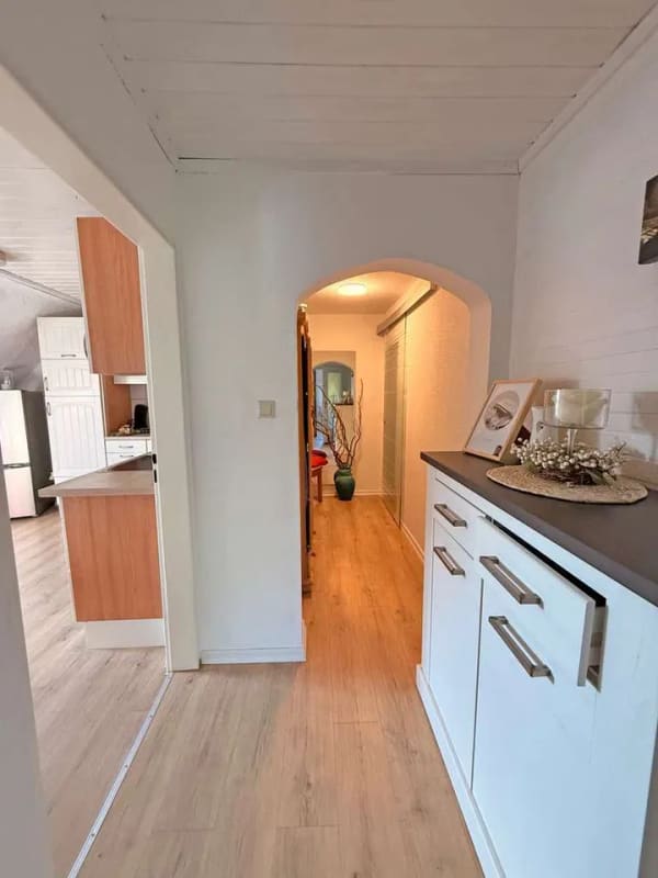 Immobilie in Büdingen - Eigentumswohnung, individuell nutzbar - aktuell in 2 Wohneinheiten geteilt - Bild 1