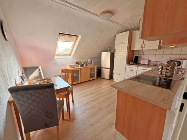 Immobilie in Büdingen - Eigentumswohnung, individuell nutzbar - aktuell in 2 Wohneinheiten geteilt - Bild 3