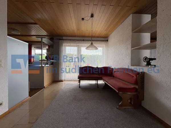 Immobilie in Unterschwaningen - Familienfreundliches Einfamilienhaus in ruhiger Ortsrandlage von Unterschwaningen - Bild 3