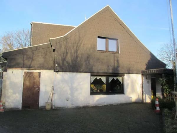 Immobilie in Neuss - EFH mit kleinem Garten in Neuss - Speck - Bild 0