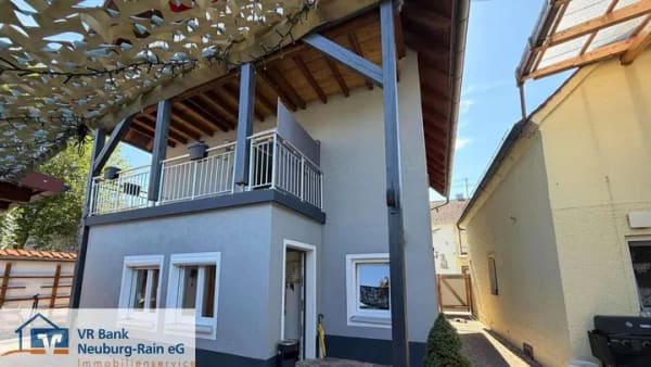 Immobilie in Rennertshofen - Freistehendes Einfamilienhaus mit viel Platz, zwei Balkonen und Photovoltaikanlage - Bild 0