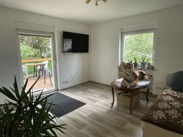 Immobilie in Tirschenreuth - Hier sind Kinder willkommen -  Haus für Bastler in ruhiger Lage - Bild 1