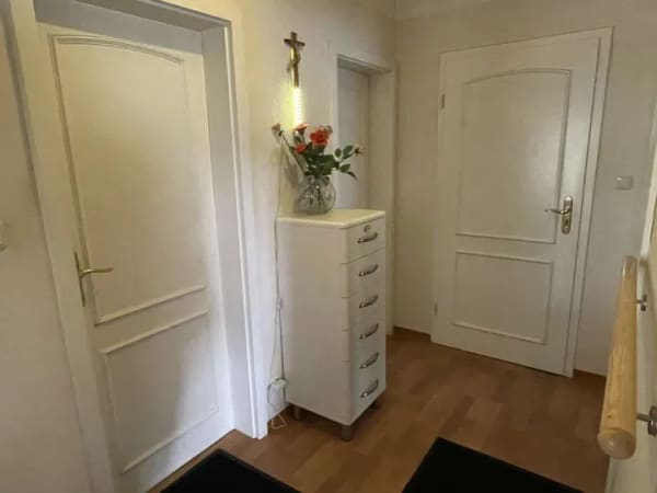 Immobilie in Tirschenreuth - Hier sind Kinder willkommen -  Haus für Bastler in ruhiger Lage - Bild 2