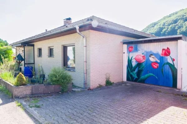 Immobilie in Mühlhausen im Täle - Provisionsfrei* Viel Platz, viel Privatsphäre: Freistehendes Einfamilienhaus mit großem Garten - Bild 1