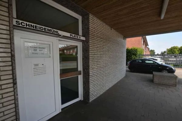 Immobilie in Cuxhaven - 4-Zi. Eigentumswohnung mit Balkon, Keller, Stellplatz in Cuxhaven - Bild 2