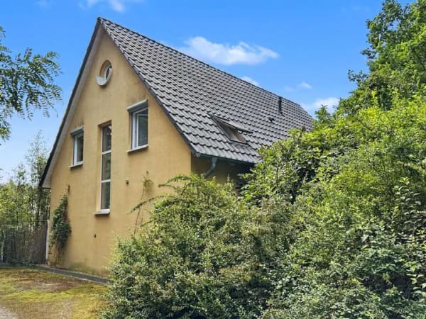 Immobilie in Bad Liebenwerda - Gepflegtes Einfamilienhaus - auch als Kombination von Wohnen und Arbeiten möglich in Zeischa - Bild 1