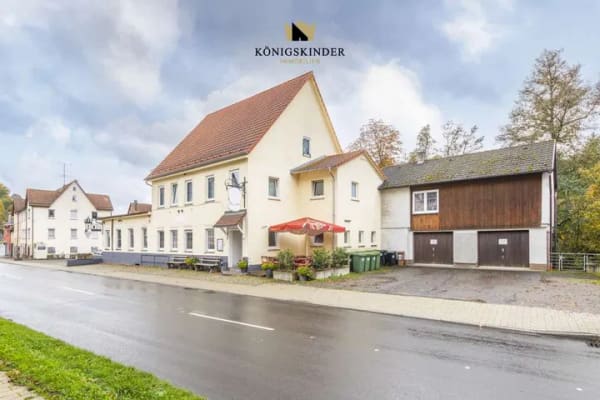 Immobilie in Ebhausen - Grundsolide Kapitalanlage mit 5,6% Renta
Historisches Gastrohaus neu aufgeteilt... - Bild 0