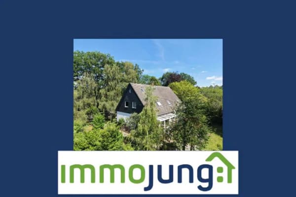 Immobilie in Worpswede - Einfamilienhaus mit großzügigem Grundstück in zentraler Lage von Worpswede - Bild 0
