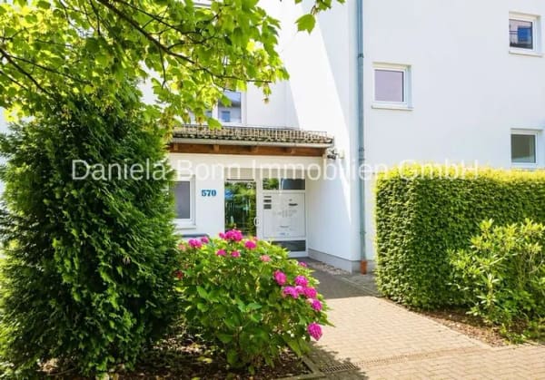 Immobilie in Pulheim - KAPITALANLAGE 
Seniorengerechte DG-Wohnung mit Aufzug und Balkon in Pulheim-Stommeln (Christinapark - Bild 0