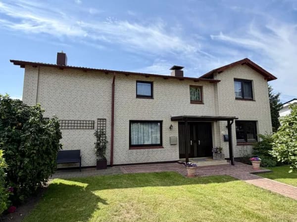 Immobilie in Kisdorf - Wohnhaus mit zwei Wohneinheiten  mitten in Kisdorf - Bild 1