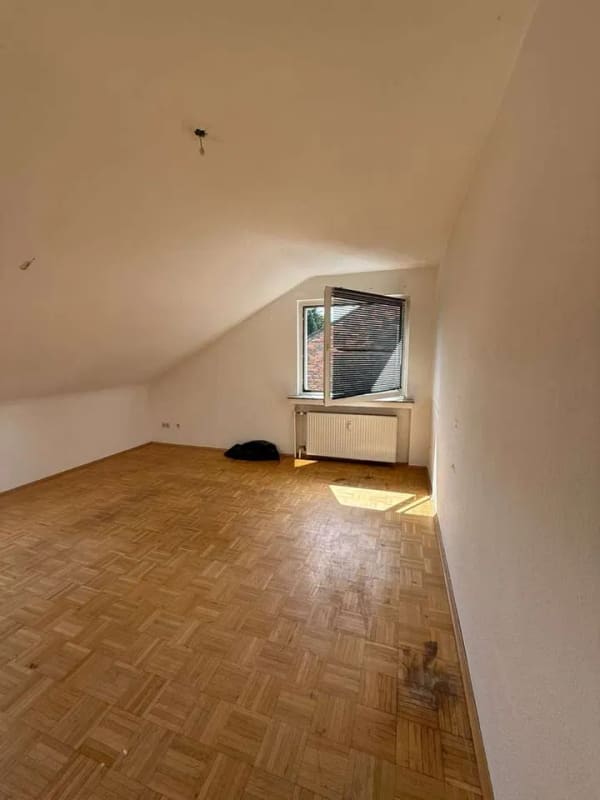 Immobilie in Recklinghausen - RE. -Nord !  ETW. im  2. OG., kl. Wohneinheit ca. 40 m² Wfl., Bj. 1971. - Bild 3