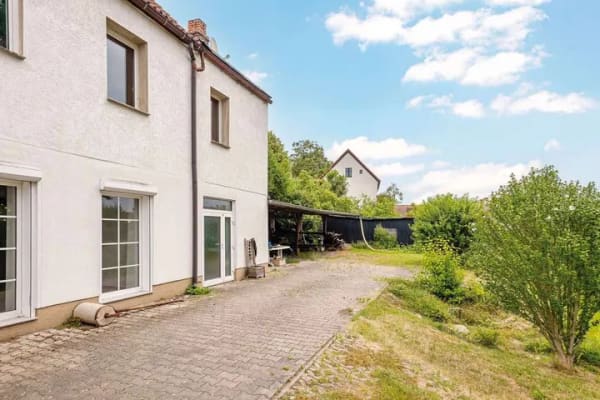 Immobilie in Oderberg - Familientraum in Hanglage: 8 Zimmer, 3 Etagen und ein liebevoll angelegter Garten in Oderberg! - Bild 1