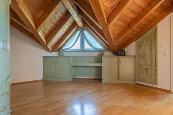 Immobilie in Salzweg - Großzügiges Wohnhaus in Salzweg/Straßkirchen 
mit 4 Tageslichtbädern, Kachelofen und Sauna - Bild 4