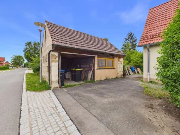 Immobilie in Haag - Modernisiertes Einfamilienhaus mit ELW bzw. Zweifamilienhaus mit großzügigem Raumangebot in Haag - Bild 2