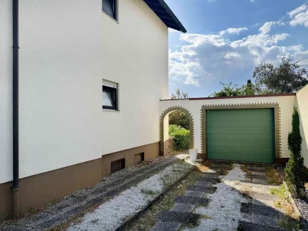 Immobilie in Altlußheim - Charmantes Einfamilienhaus in bester Lage von Altlußheim – Nähe Blausee / Erbpachtgrundstück - Bild 2