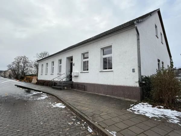 Immobilie in Wittenberg - Mehrfamilienhaus in Lutherstadt Wittenberg (Kropstädt) - Bild 1