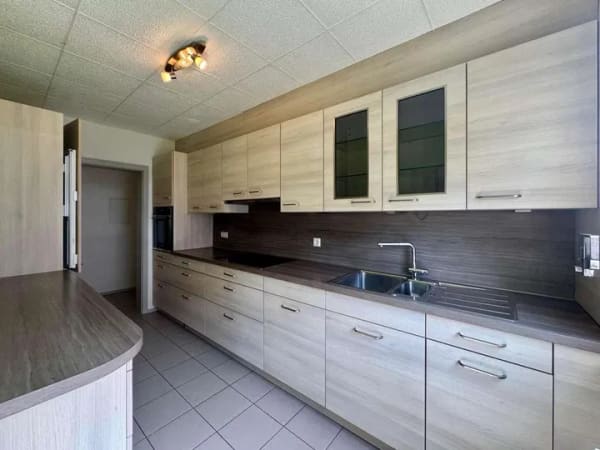 Immobilie in Riegel - Attraktive 4-Zimmer-Erdgeschosswohnung in Riegel am Kaiserstuhl – Ruhig wohnen, Freiburg schnell e - Bild 2
