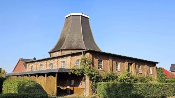 Immobilie in Seestermühe - *Ein Wahrzeichen mit Geschichte - historische Windmühle von 1848 mit außergewöhnlichem Wohn- u - Bild 0