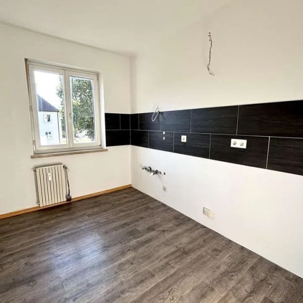 Immobilie in Freilassing - Gepflegte 3-Zimmer-Wohnung mit Balkon, Keller & Stellplatz - zentral in Freilassing - Bild 4