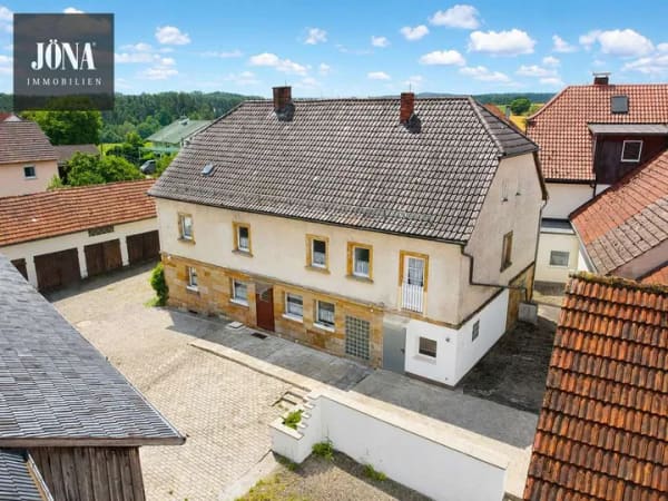 Immobilie in Mainleus - Landleben neu entdecken!
Großzügige Hofstelle in Heinersreuth bei Mainleus - Bild 4