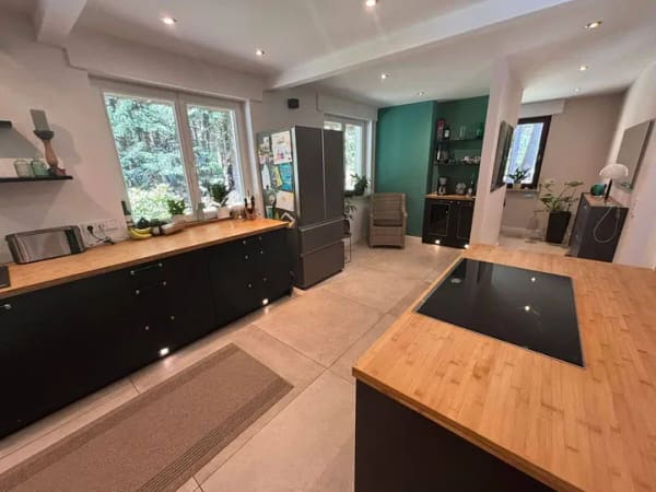 Immobilie in Handeloh - Ein- bis Zweifamilienhaus: Reetdachvilla auf Waldgrundstück - Bild 3