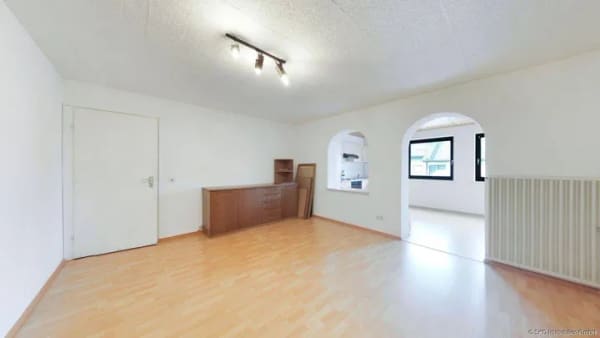 Immobilie in Elztal - Viel Platz für Wohnträume: Großzügiges Zweifamilienhaus mit Einliegeroption in Elztal kaufen - Bild 3