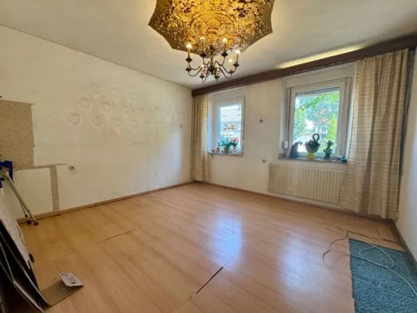 Immobilie in Niederzier - Für Handwerker & Macher: Haus, Werkstatt und 1.439 m² Grundstück – zum Gestalten - Bild 4